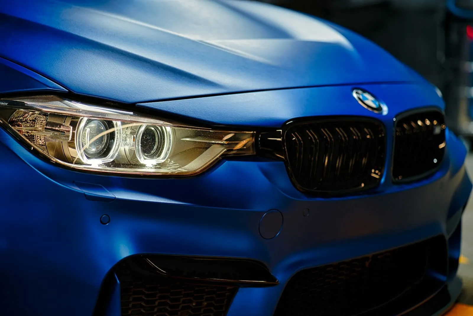 Полировка фар · BMW M4